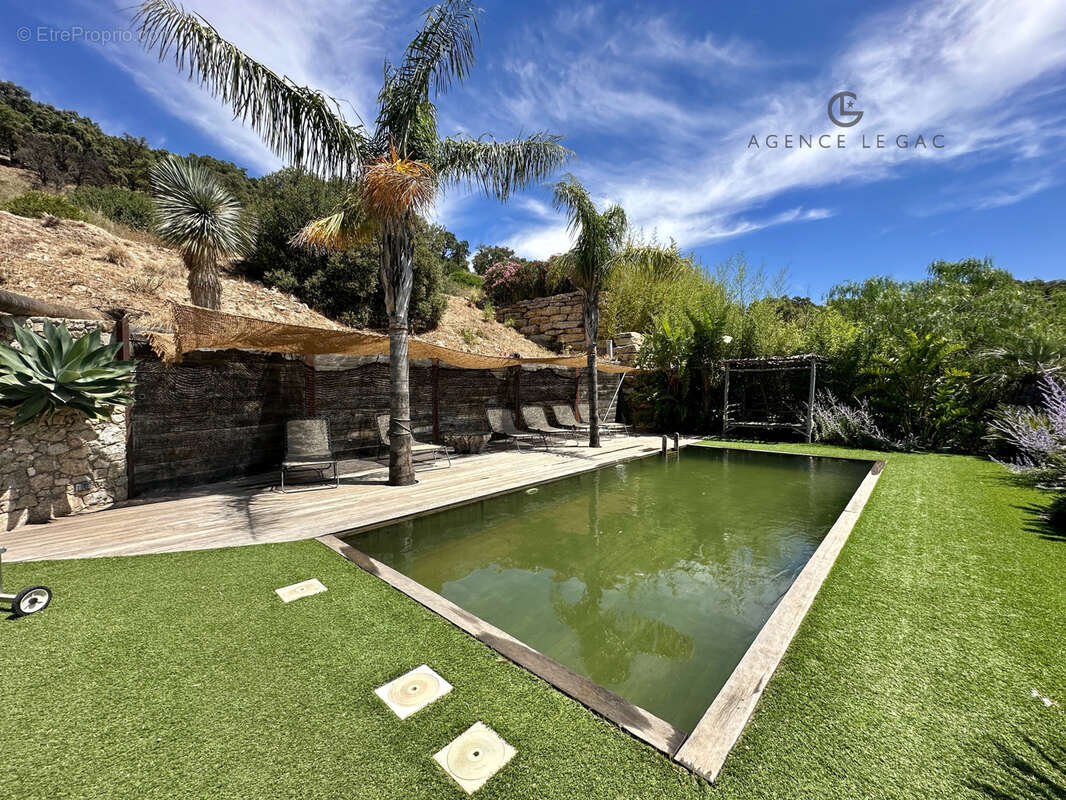 Maison à PLAN-DE-LA-TOUR