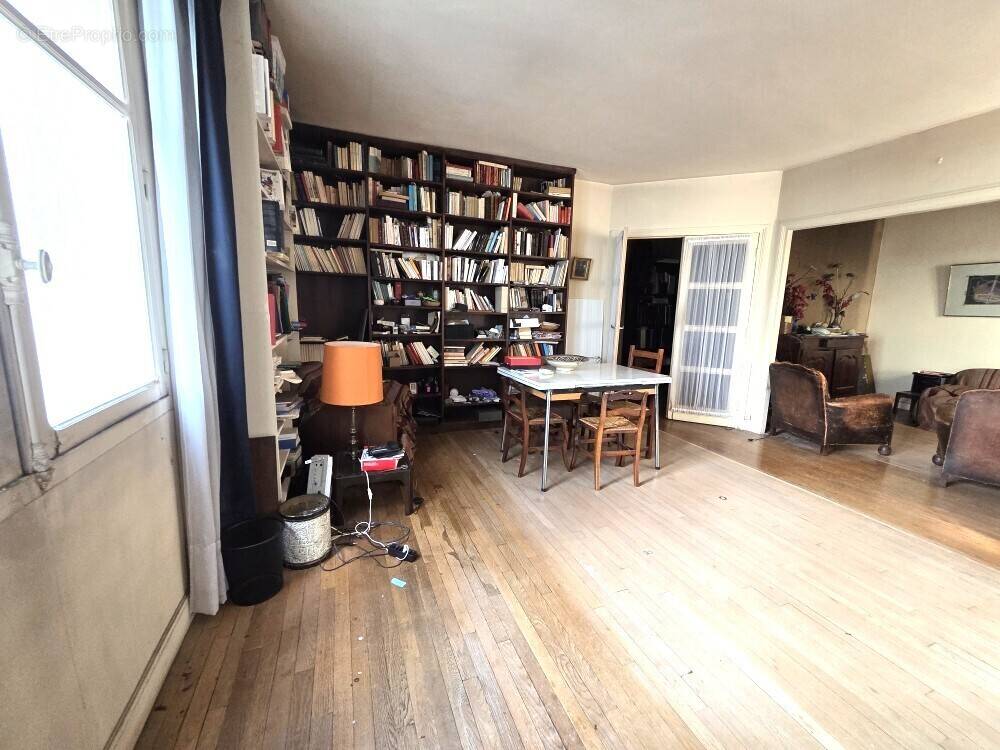 Appartement à ISSY-LES-MOULINEAUX