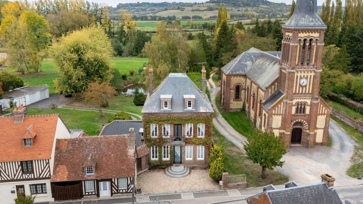 Maison à MEZIDON-CANON