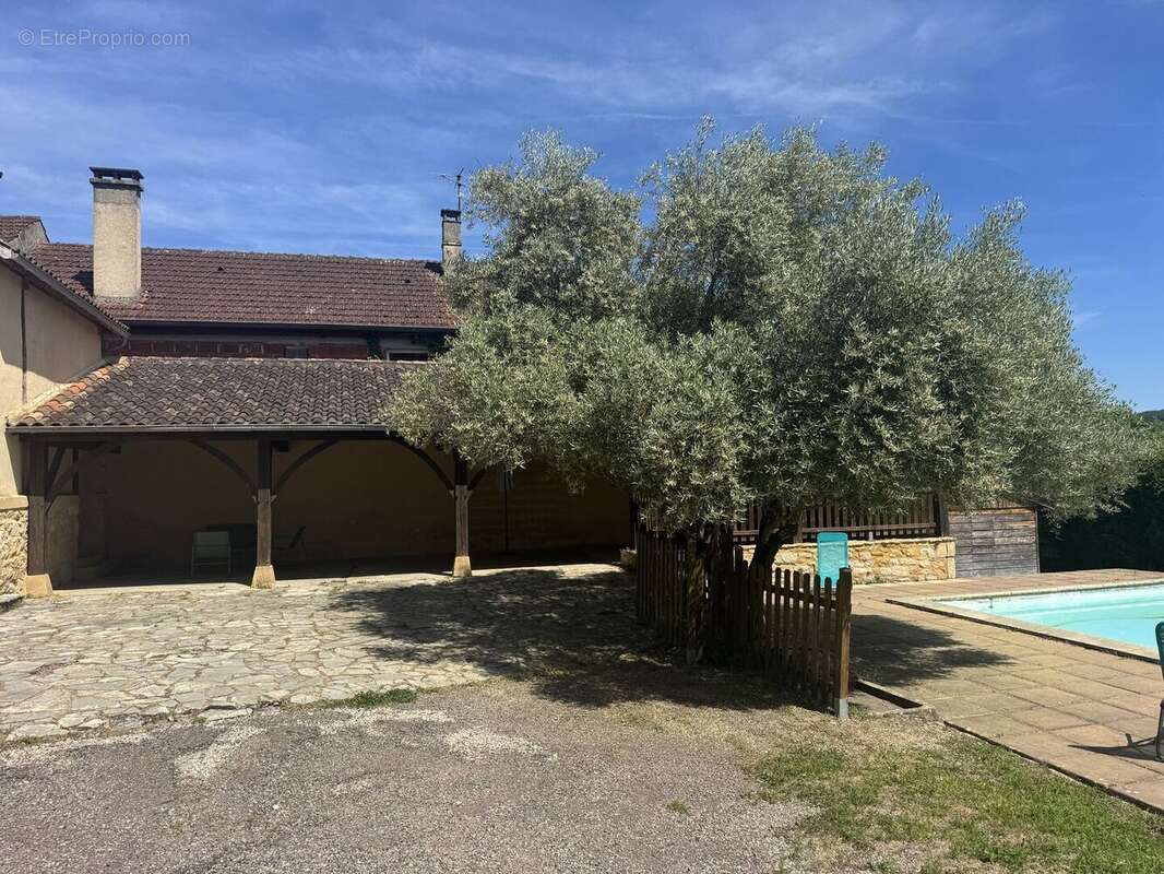 Ensemble de deux maisons avec piscine au coeur d'un village du Périgord Noir - photo 18