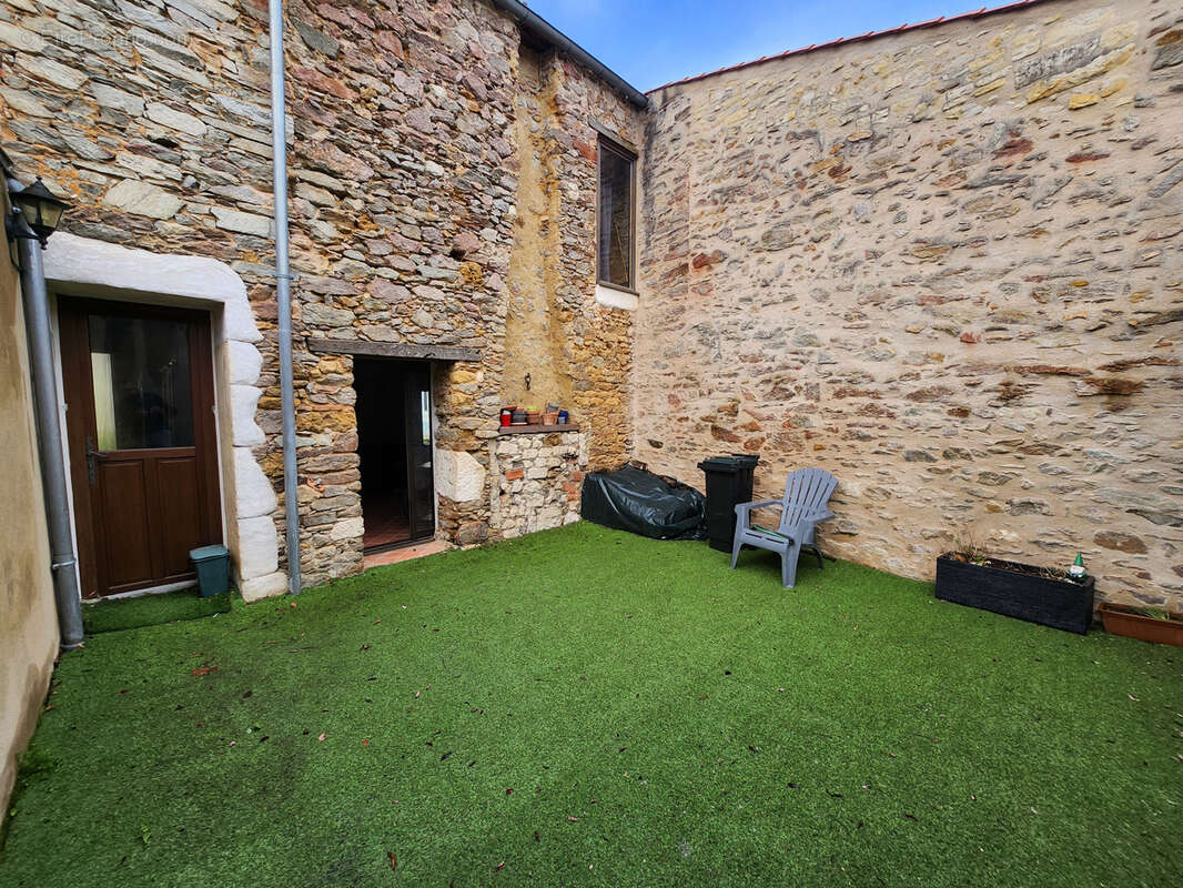 Maison à MAREUIL-SUR-LAY-DISSAIS