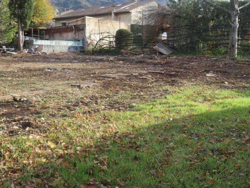 Terrain à DIGNE-LES-BAINS