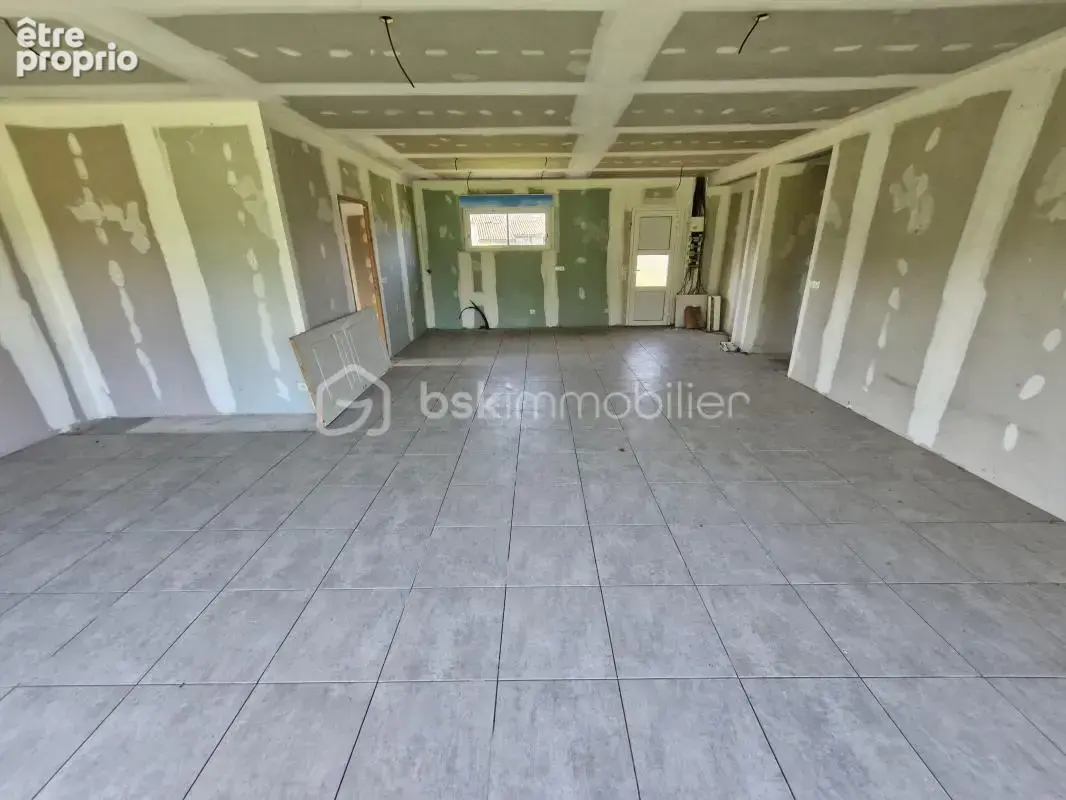 Charmante maison de 100m2 à finir de sublimer sur son terrain de 2135m2 à Menesplet - photo 2