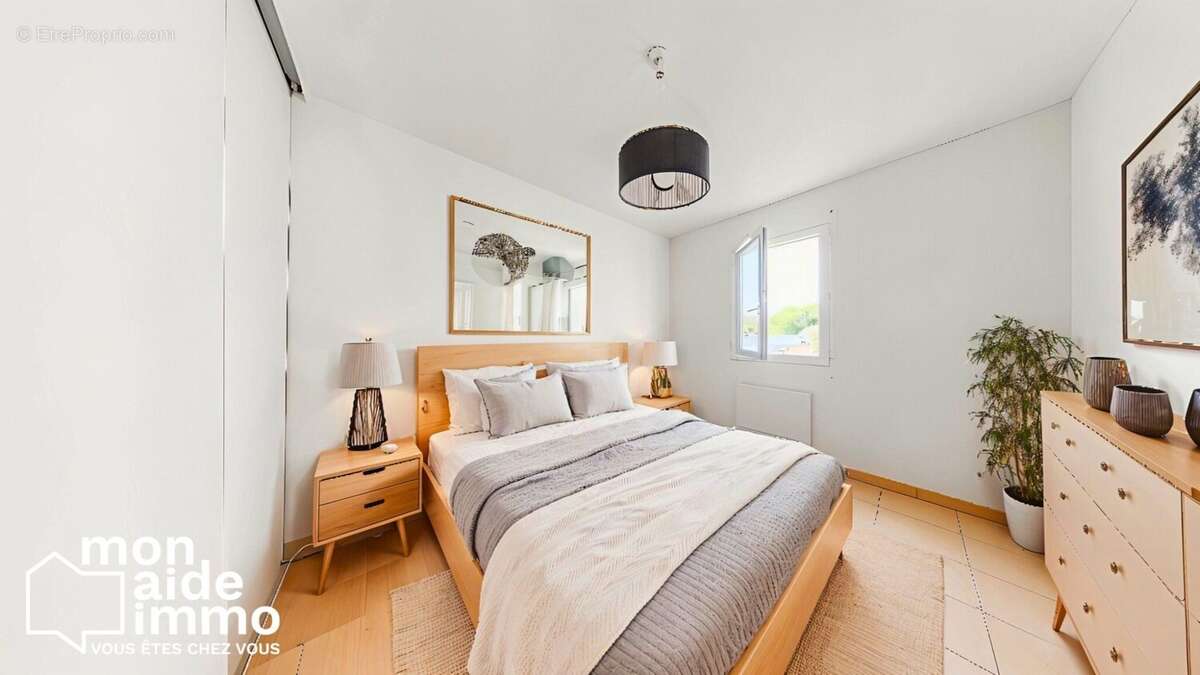 Appartement à FARGUES-SAINT-HILAIRE