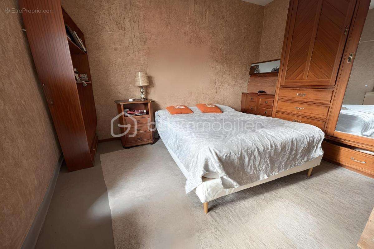 Appartement à JOUY-EN-JOSAS