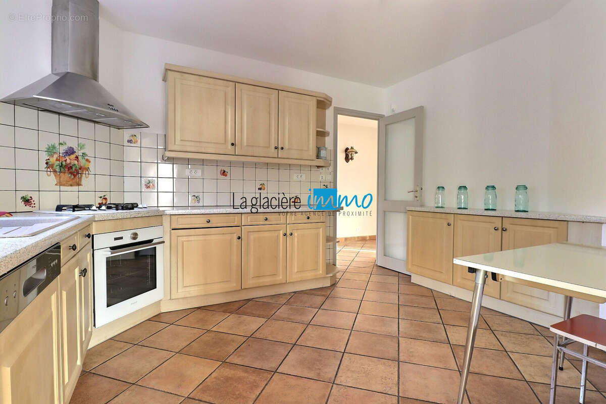 Maison à CLERMONT-FERRAND