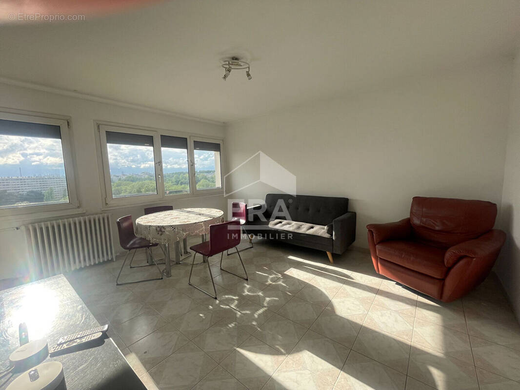 Appartement à MAISONS-ALFORT