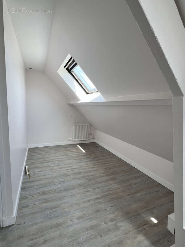 Appartement à SAINTE-GENEVIEVE-DES-BOIS