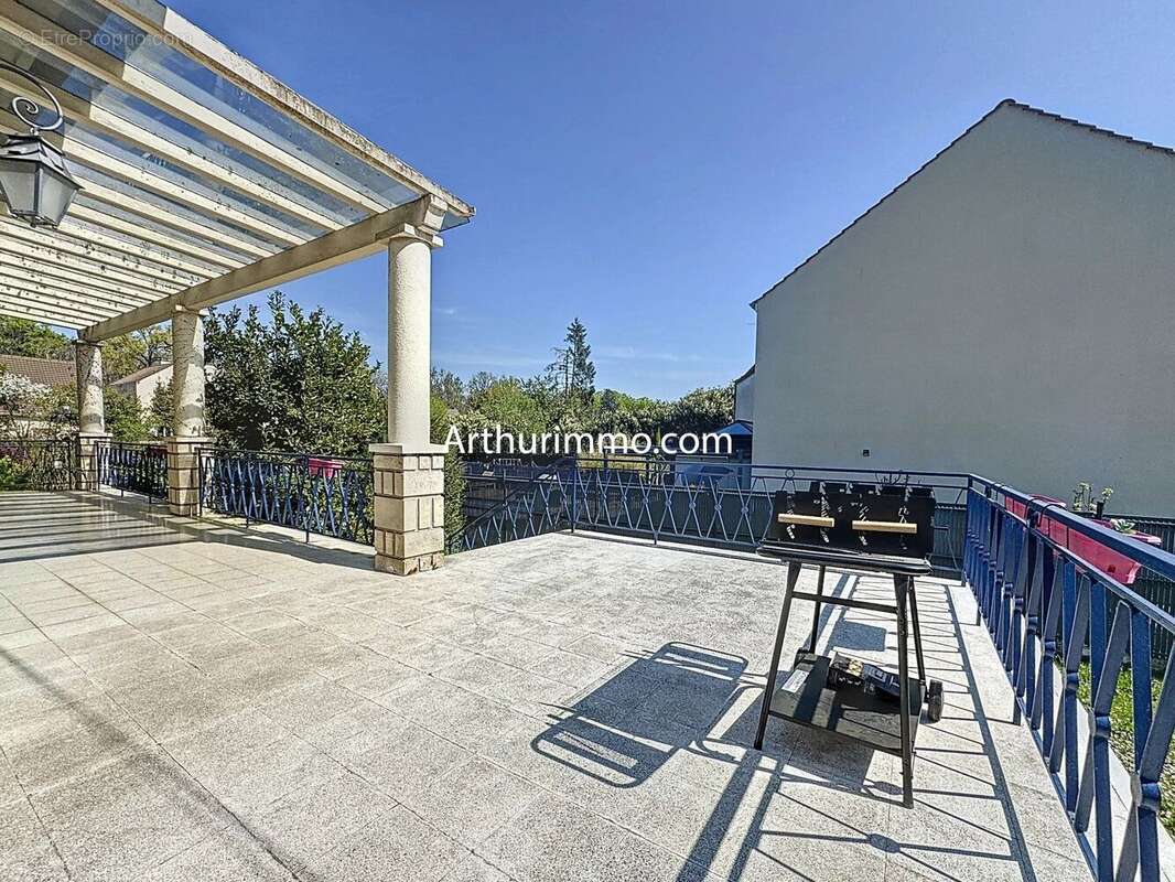 Maison à VILLECRESNES