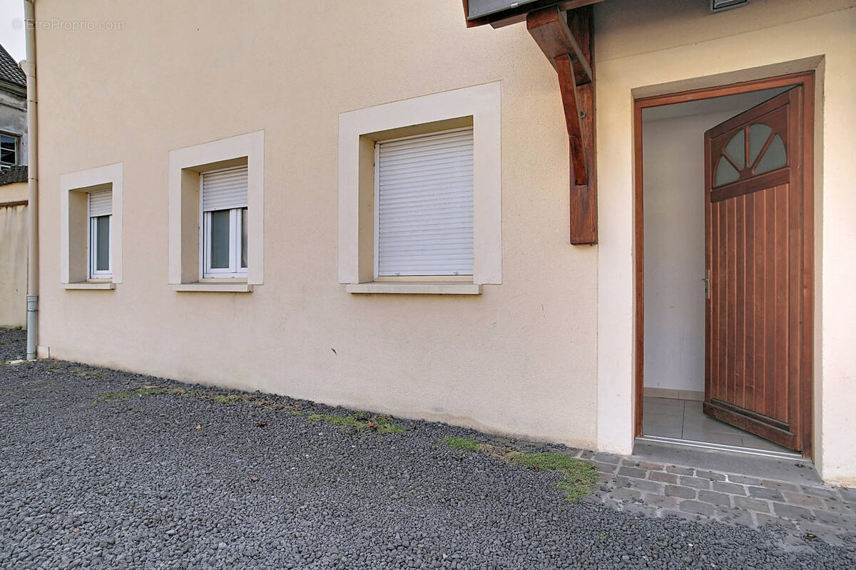 Appartement à BONNIERES-SUR-SEINE