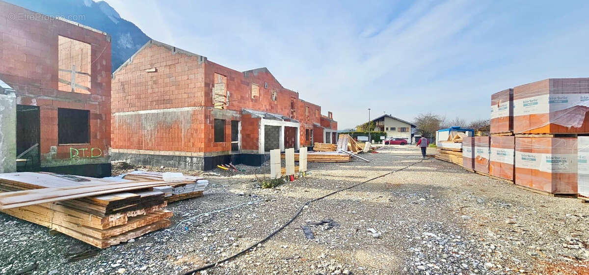 Maison à BONNEVILLE