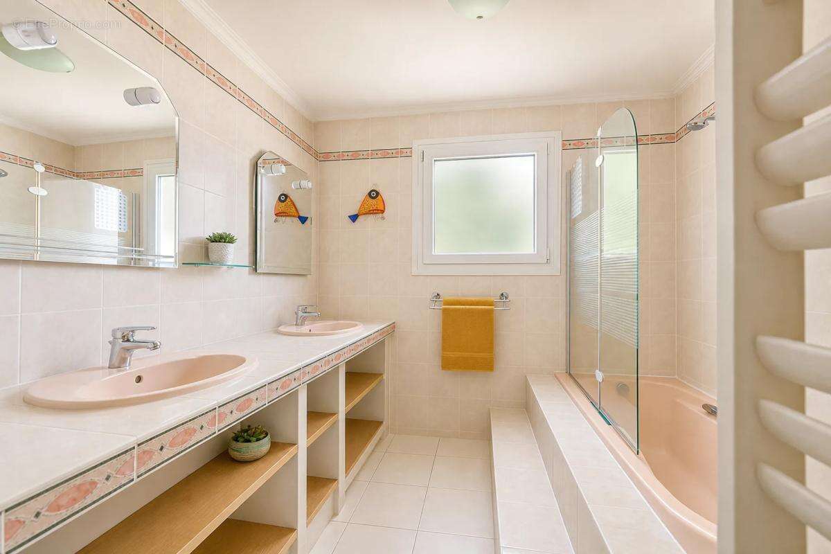 Maison de 9 pièces de 204 m² à Bourgueil - photo 21