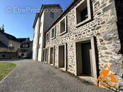 Appartement à VIC-SUR-CERE