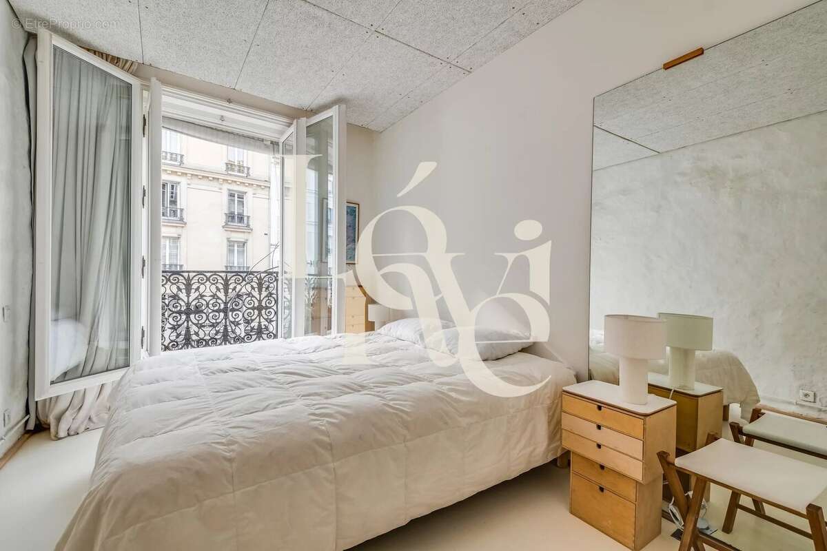 Appartement à PARIS-10E