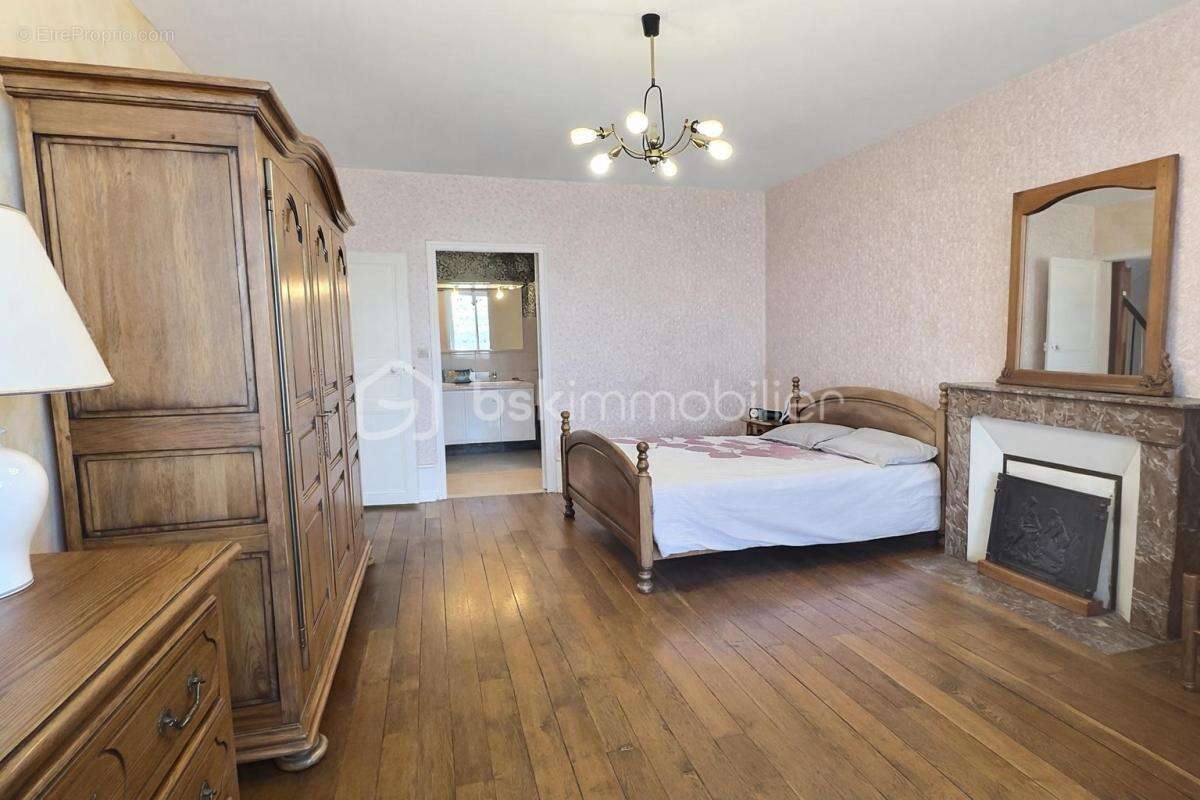 Maison à REMILLY-AILLICOURT