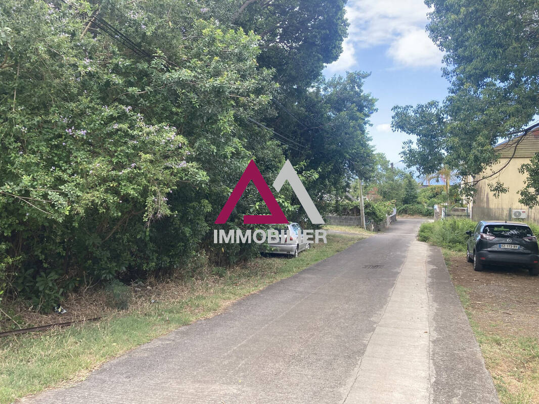 Terrain à SAINTE-MARIE