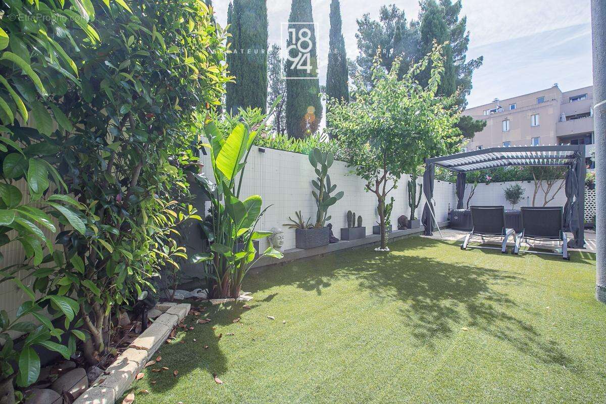 Appartement à MARSEILLE-9E