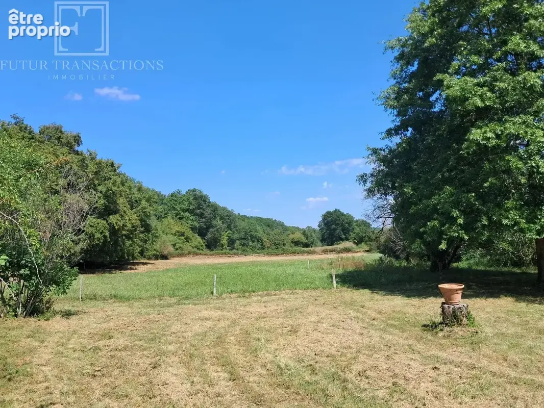 2 maisons et grange sur 1,4 ha - photo 6