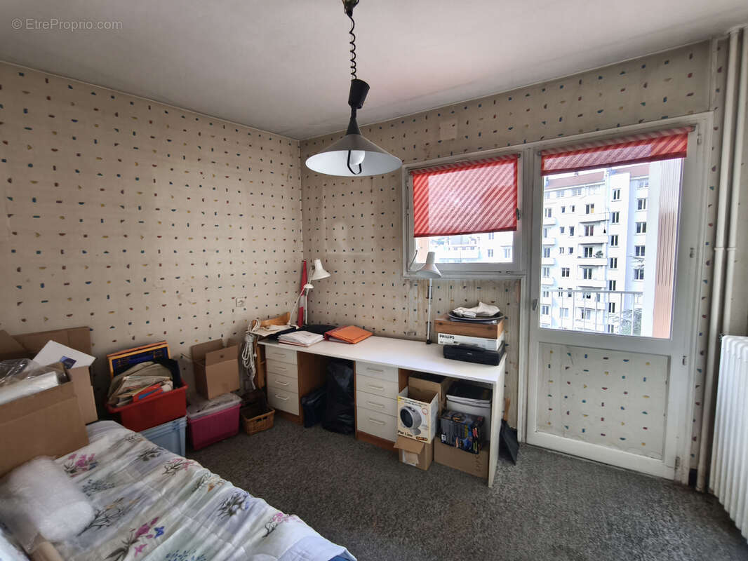 FAURIEL 5P+C, garage. - photo 7