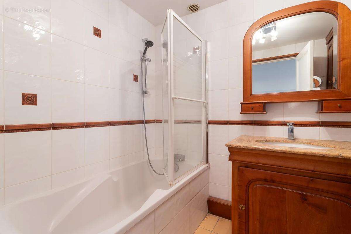 Appartement à LA MADELEINE