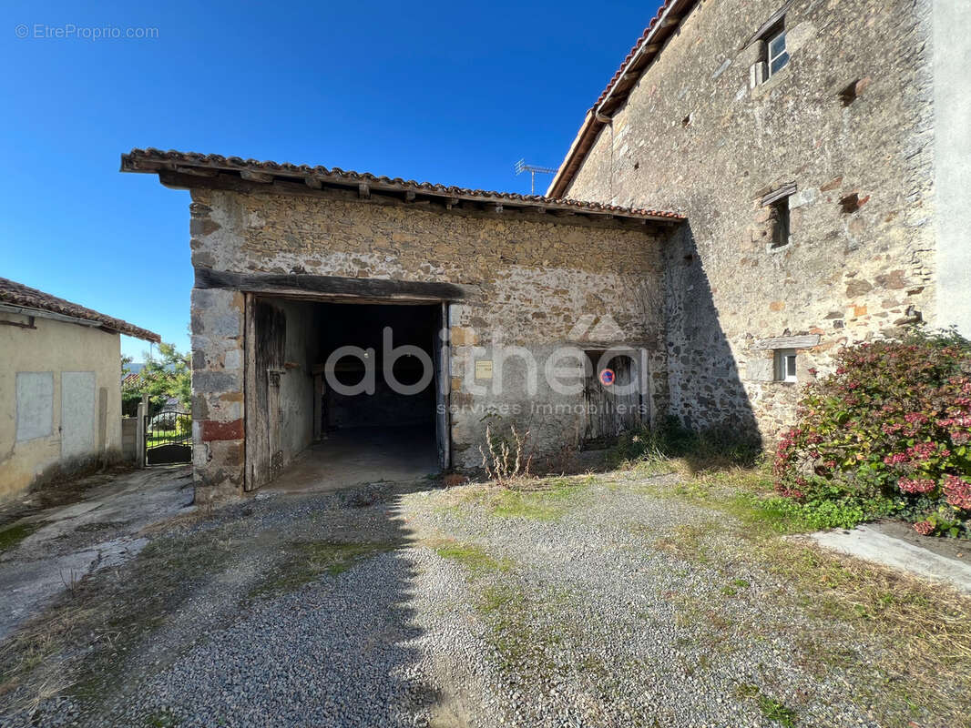 Maison à MAZIERES