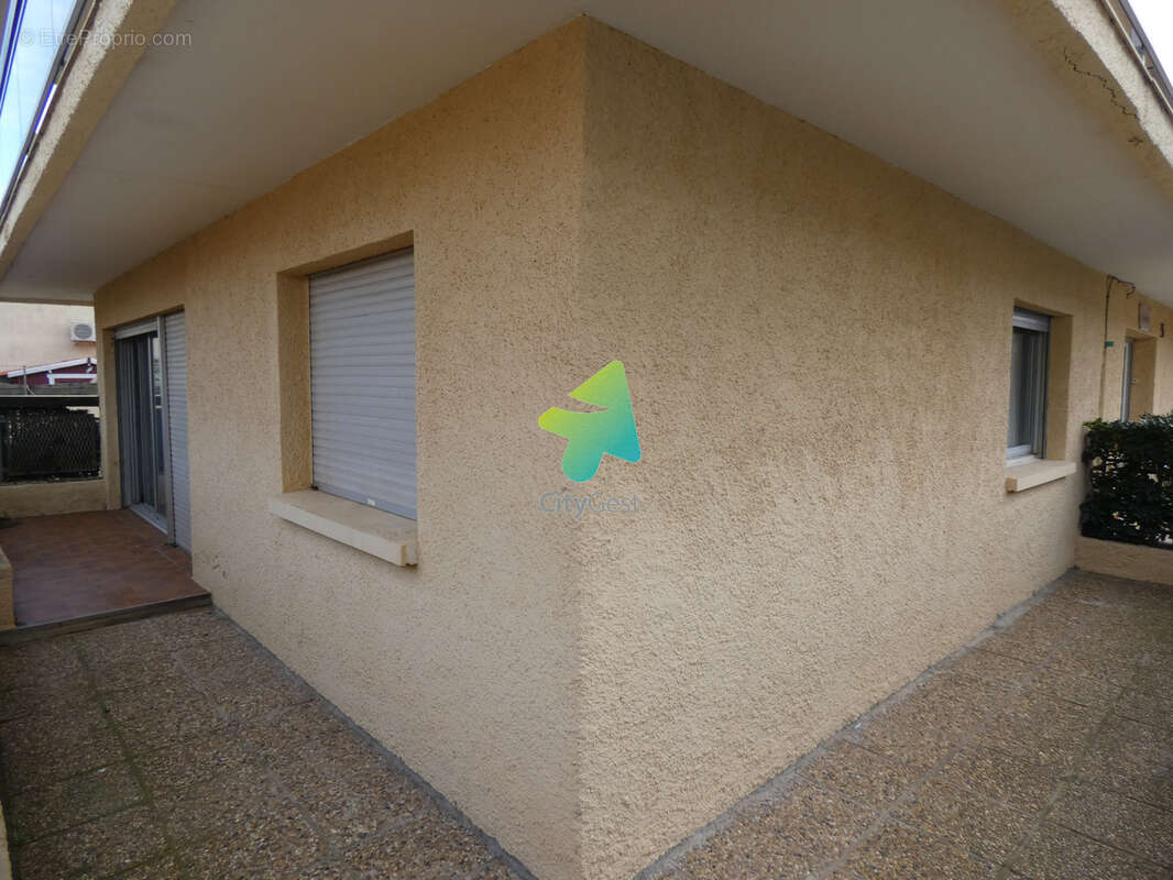 Appartement T3 RDC 59M2 - photo 4