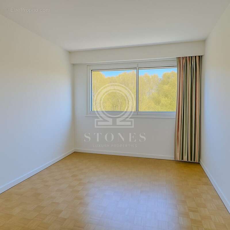 Appartement à BOUGIVAL