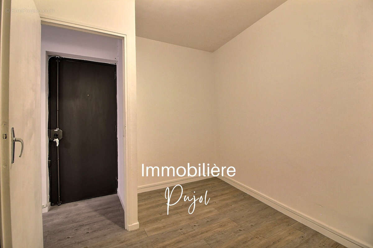 Appartement à MARSEILLE-6E