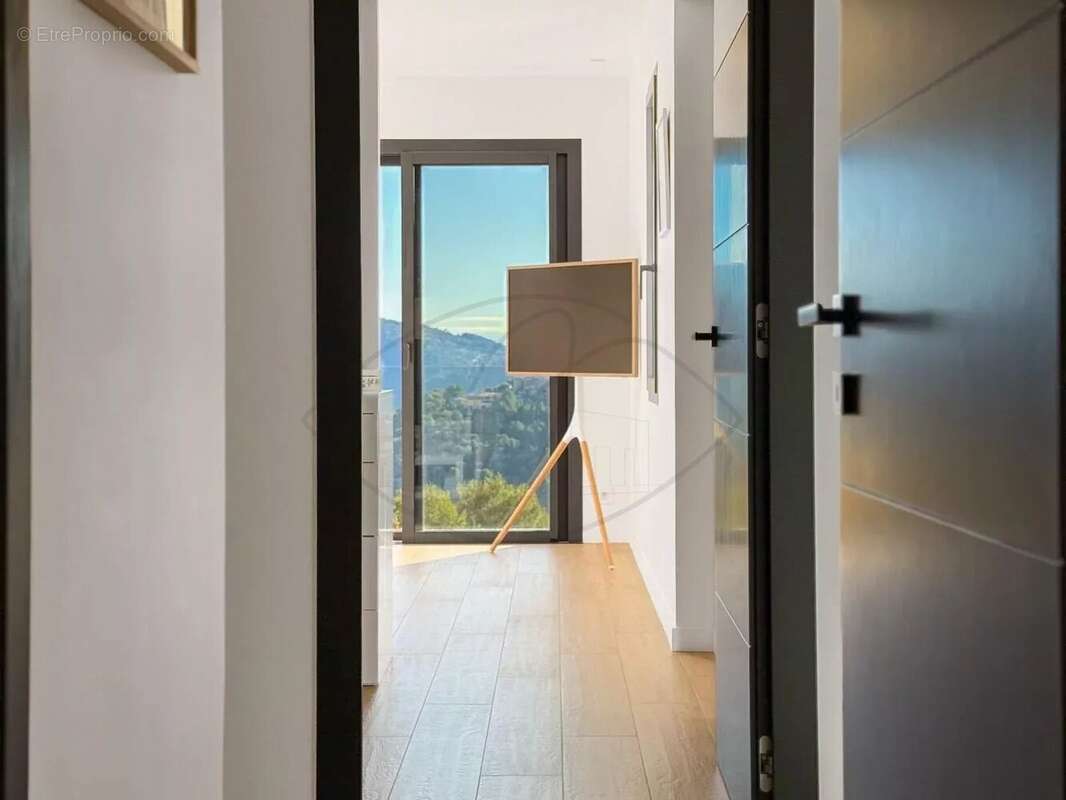 Appartement à FALICON