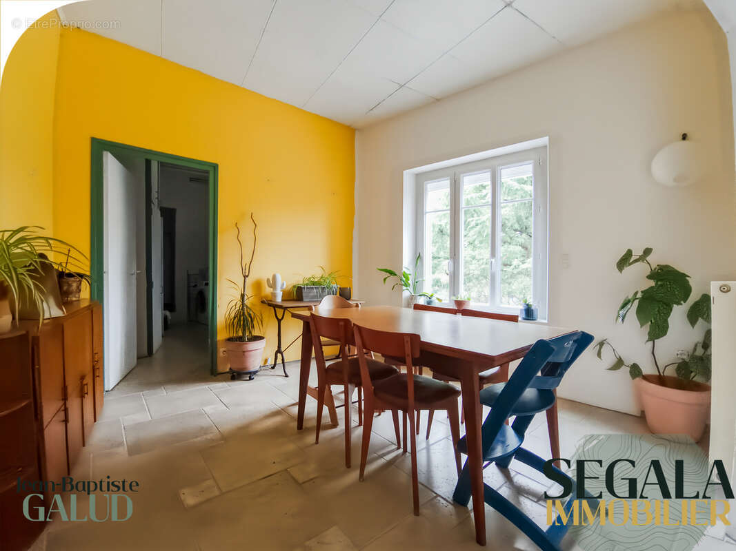 Maison à SAINTE-GEMME