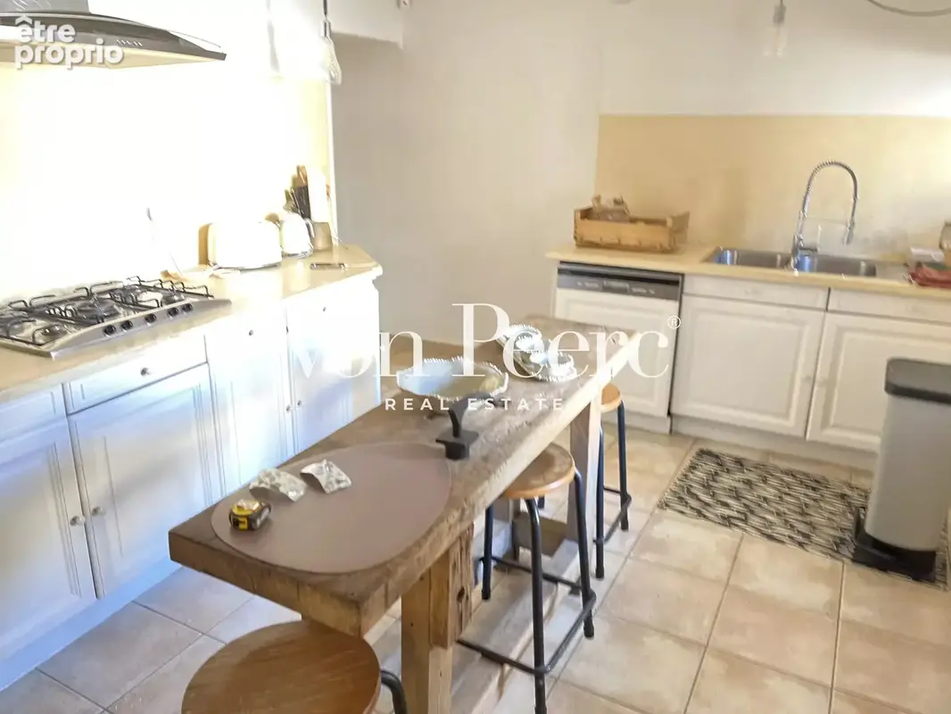 Maison 7 pièces 192 m² à vendre à Noves (13550) - photo 3