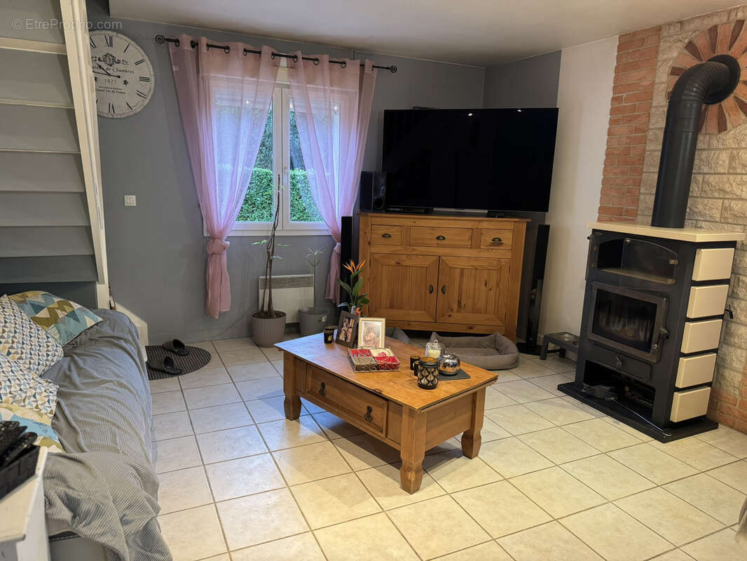 Maison à LA RIVIERE-SAINT-SAUVEUR