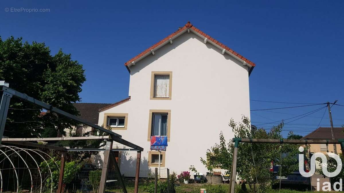 Photo 2 - Maison à AUTUN