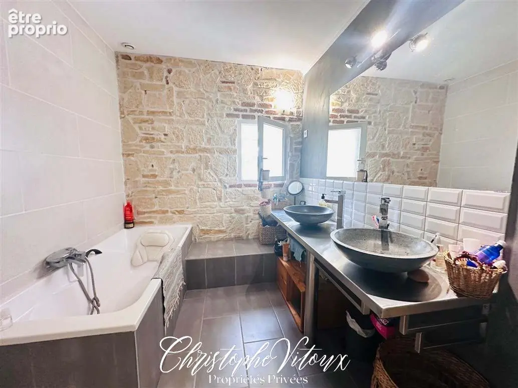 Maison de caractère - 230 m2 - photo 17
