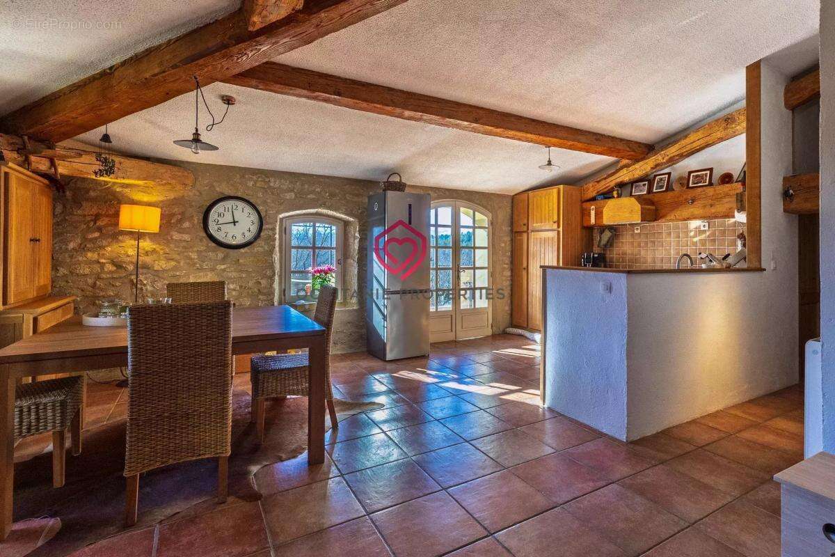 Appartement à LAGARDE