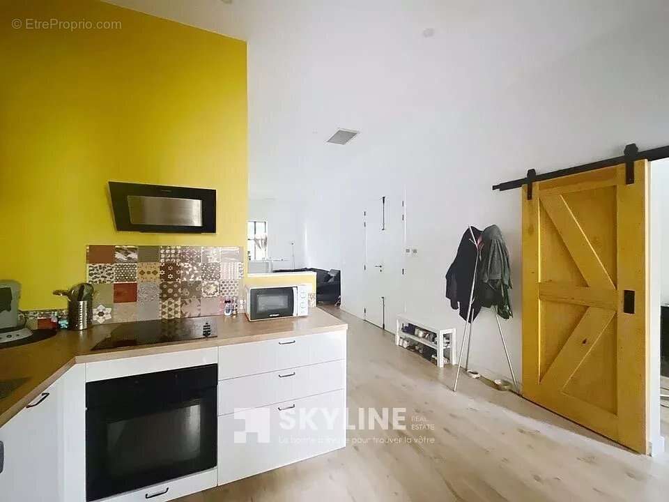 Appartement à MARSEILLE-1E