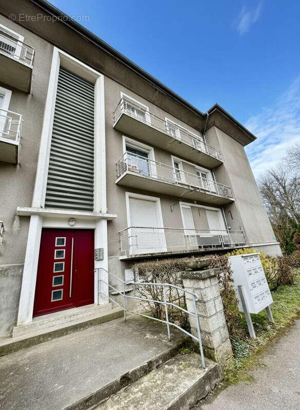 Appartement à VITTEL