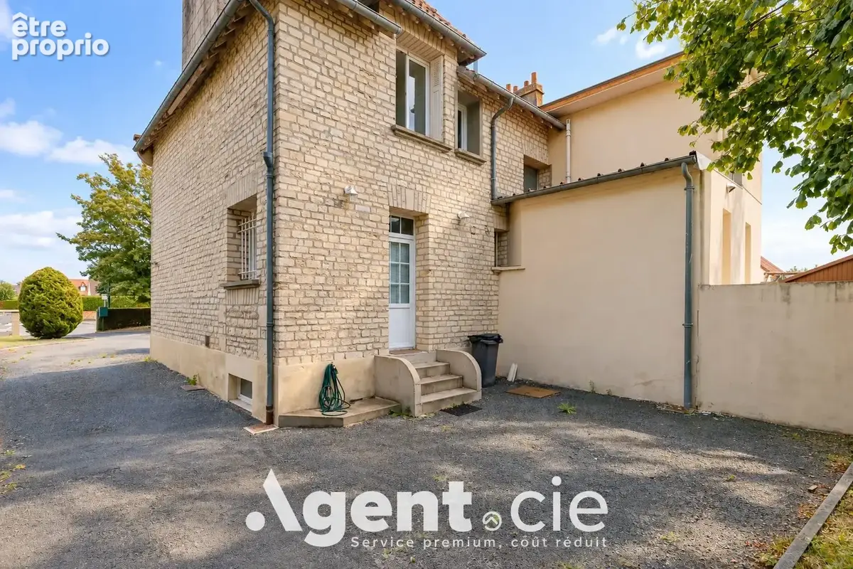 Appartement à SAINT-MARTIN-DE-FONTENAY