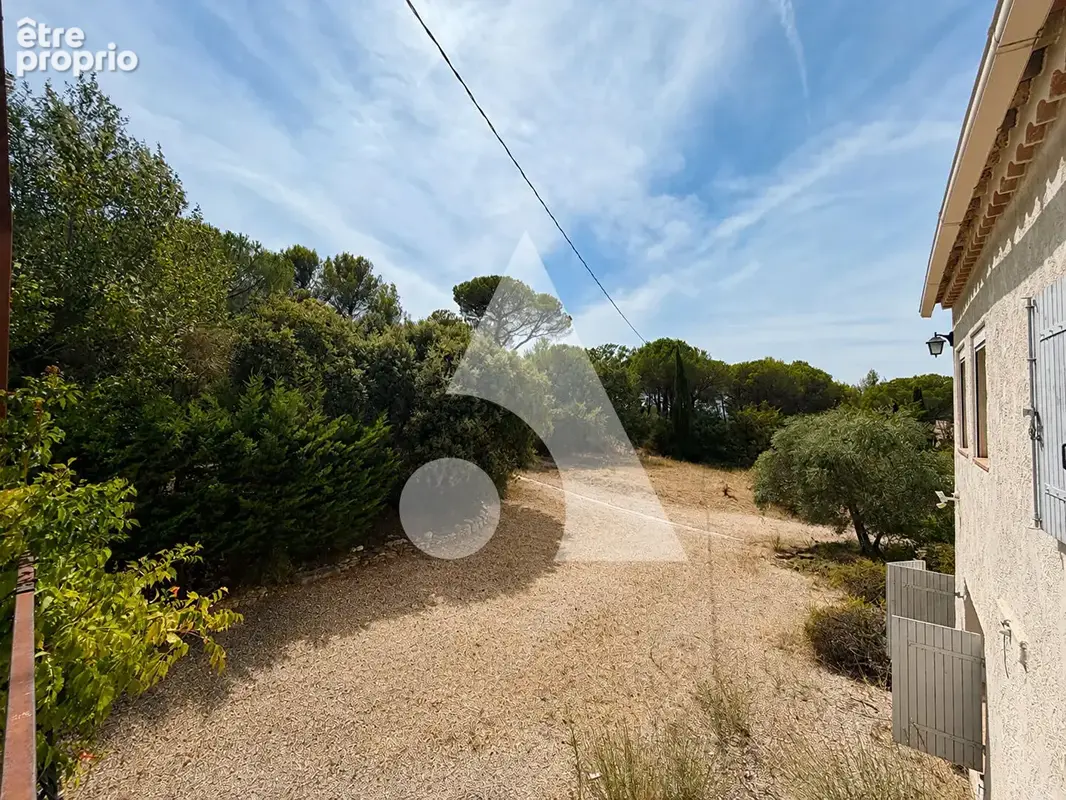 La Bastidonne Villa individuelle de  7 pièces de 168 m2 habitables sur 2800 m2 terrain - photo 3