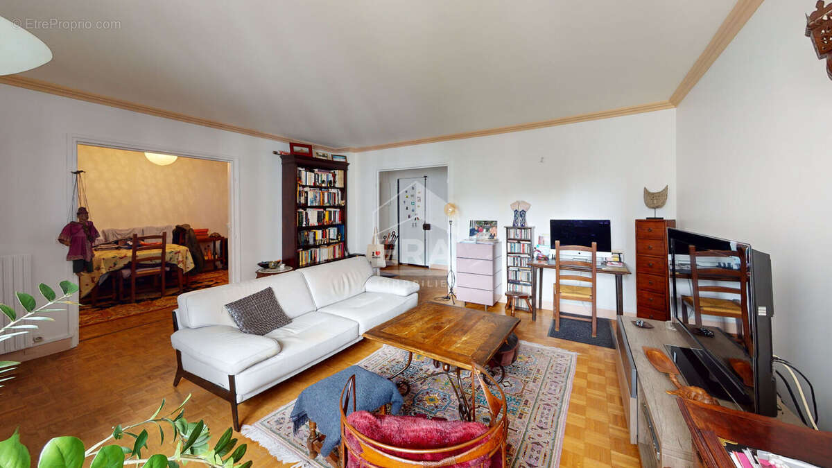 Appartement à PARIS-19E