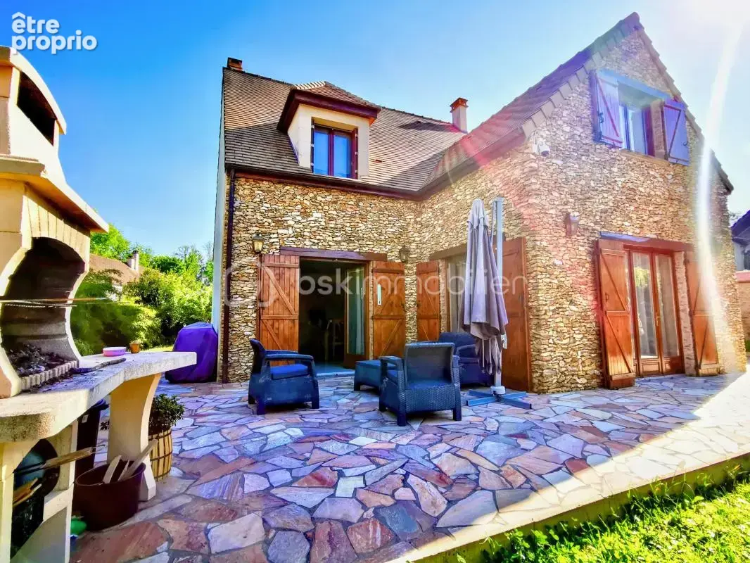 Belle maison 4 ch jardin clos, 2 terrasses au calme ! - photo 8