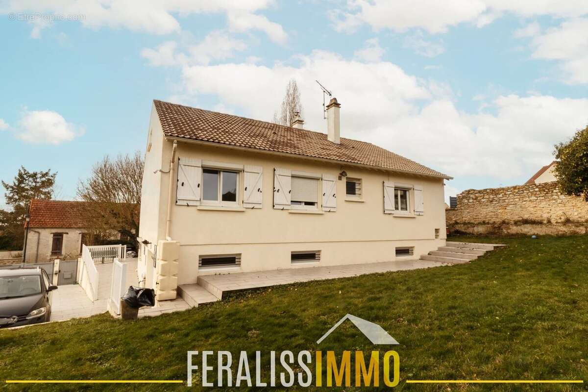 Maison à COURDIMANCHE