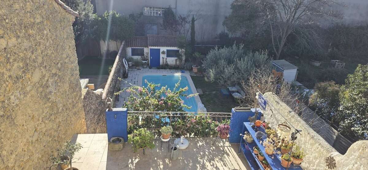 Maison à MOUSSAN