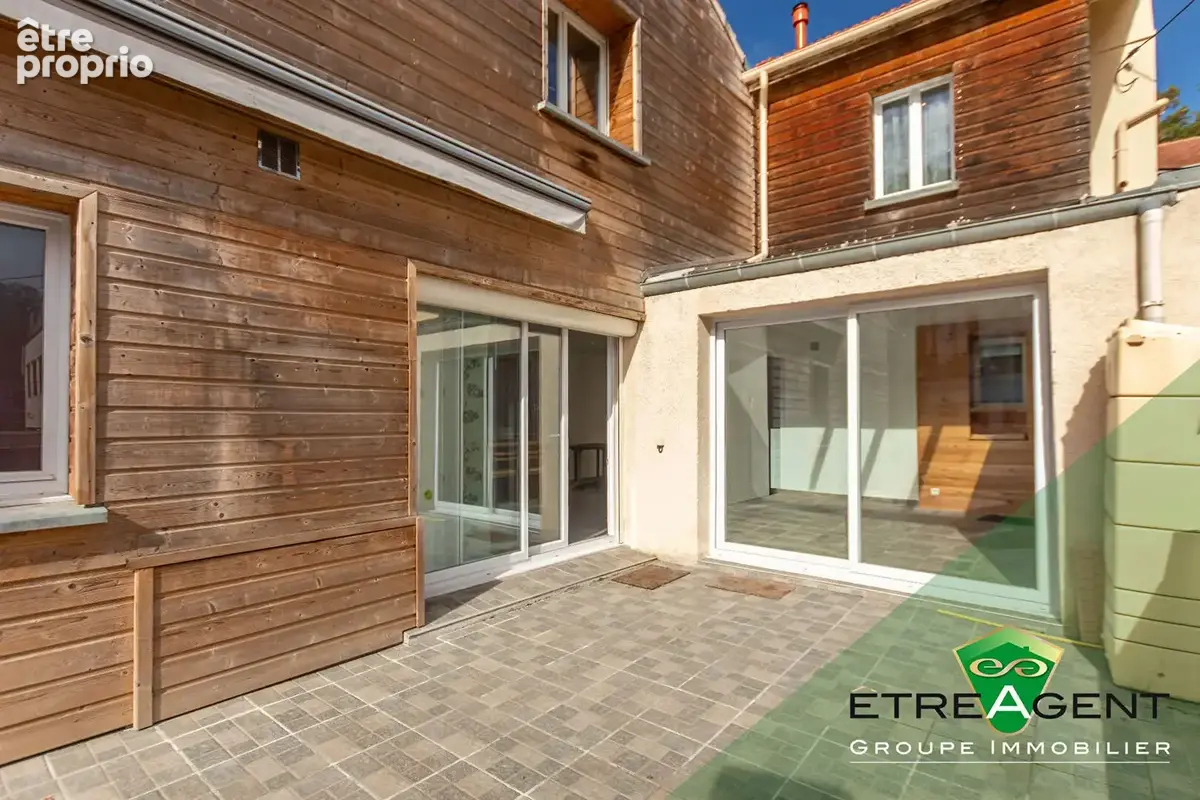 Maison ELBEUF - 118 m² - 3 chambres - photo 2
