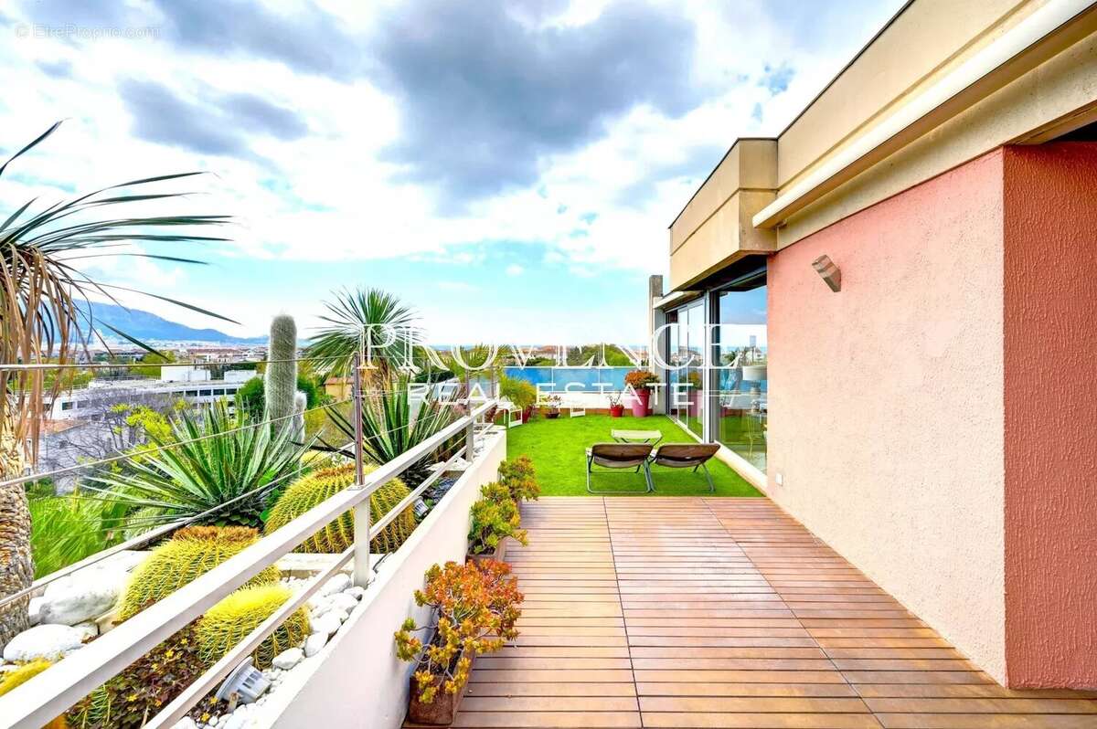 Appartement à MARSEILLE-8E