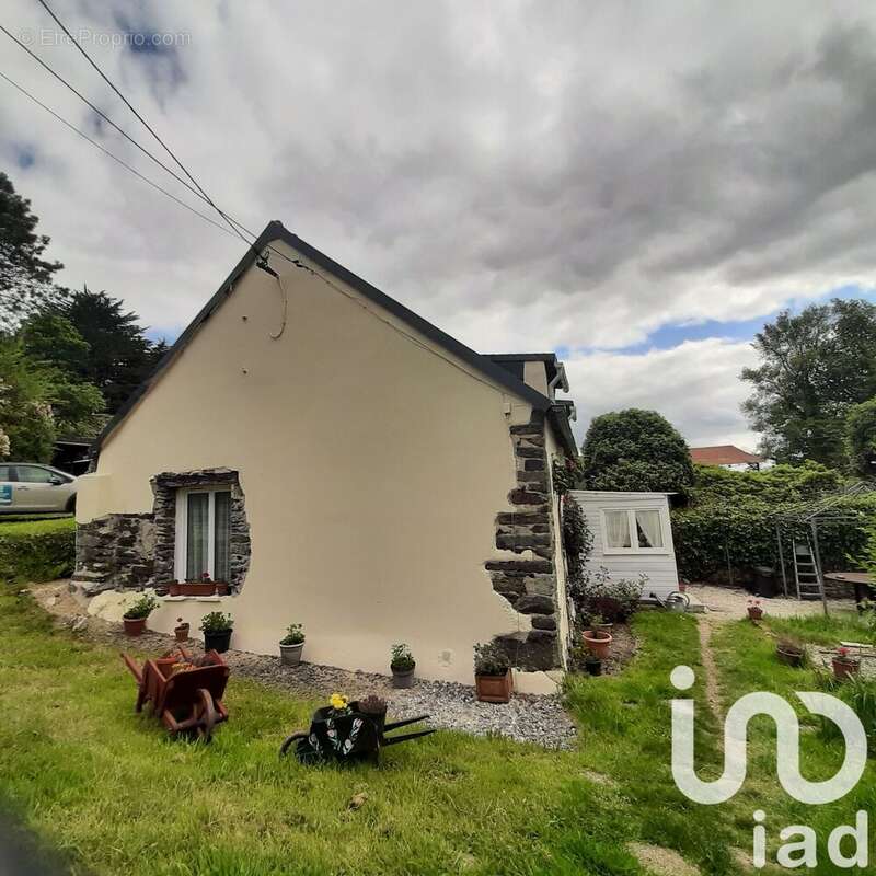 Photo 2 - Maison à MAEL-CARHAIX