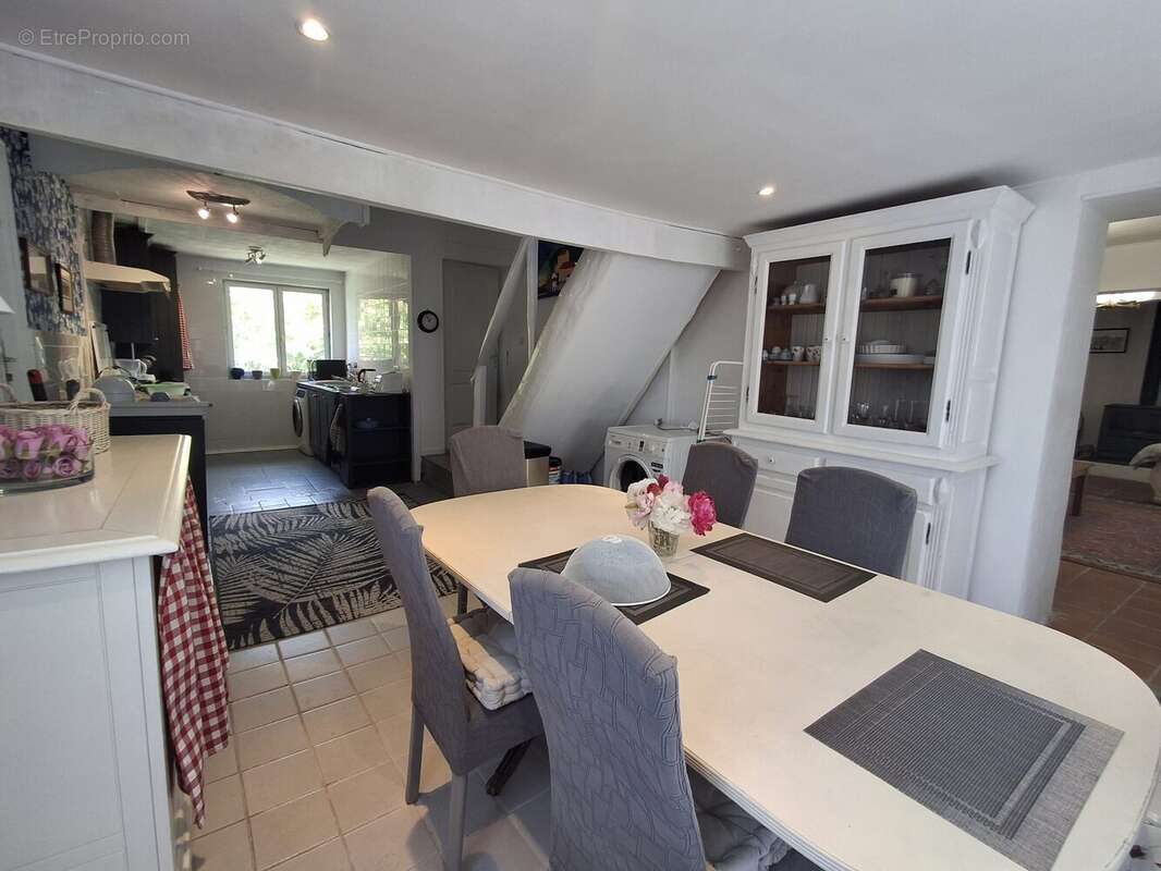 Maison 108 m² à Castillonnes  - photo 6