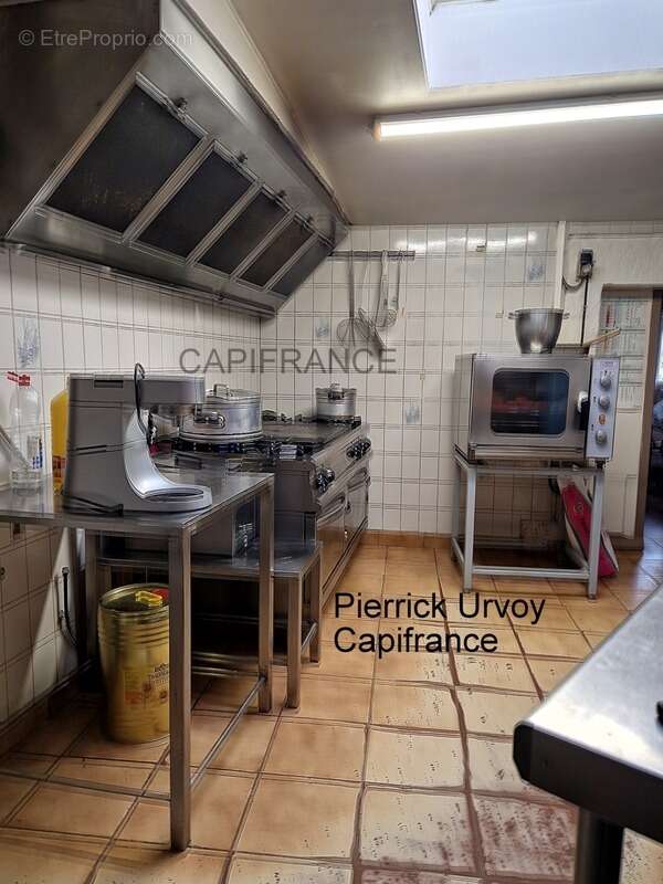 Commerce à PEDERNEC