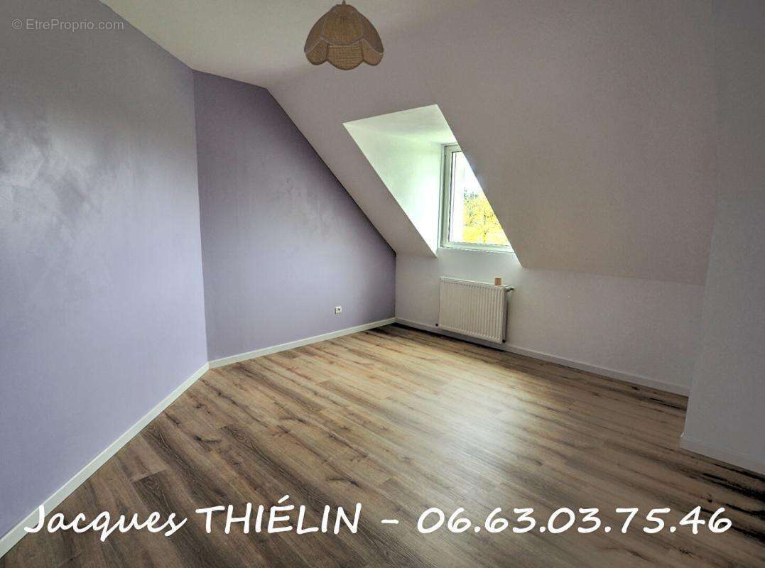 Maison à LONGUE-JUMELLES