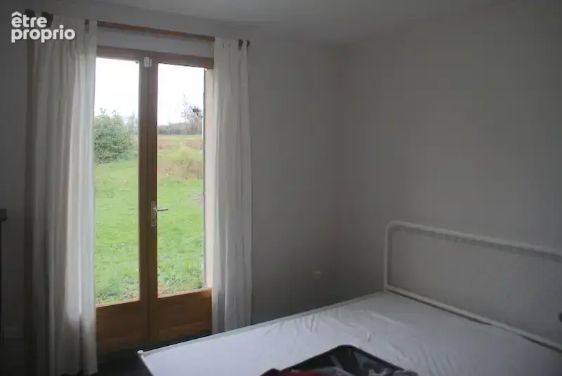 Belle Maison de 2010 avec 4 chambres sur terrain de 6200m2 - photo 10